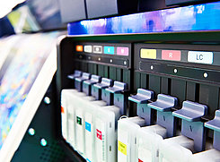 Le pompe a getto d'inchiostro KNF sono utilizzate per varie applicazioni della tecnologia a getto d'inchiostro.