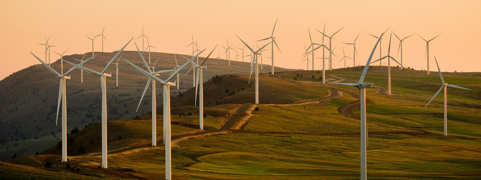 In many industries of the energy sector, pumps are needed. KNF provides advanced pump technologies for almost all of their demanding requirements.