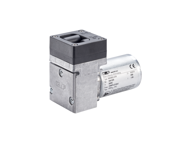 The N 96 diaphragm vacuum pump boasts outstanding performance in the fixation of 3D-printed parts to construction support surfaces, for example vacuum tables and panels