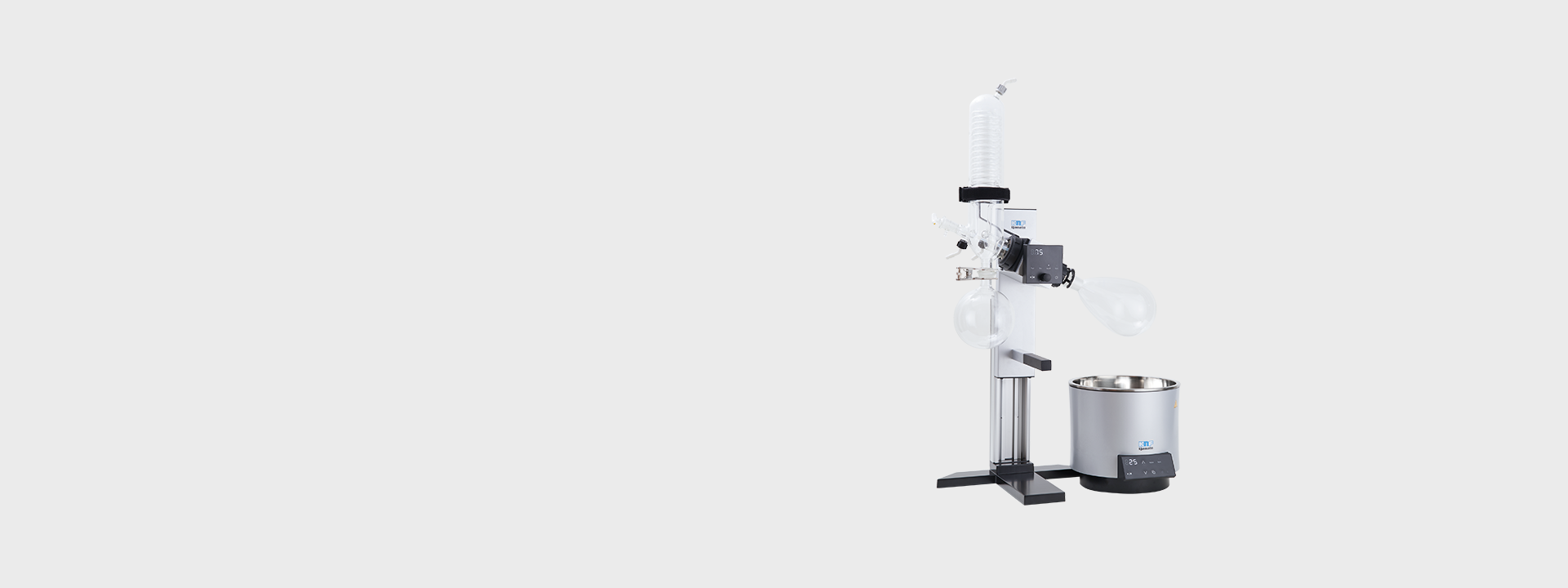 KNF rotary evaporators have a small footprint and are safe and intuitive to use.