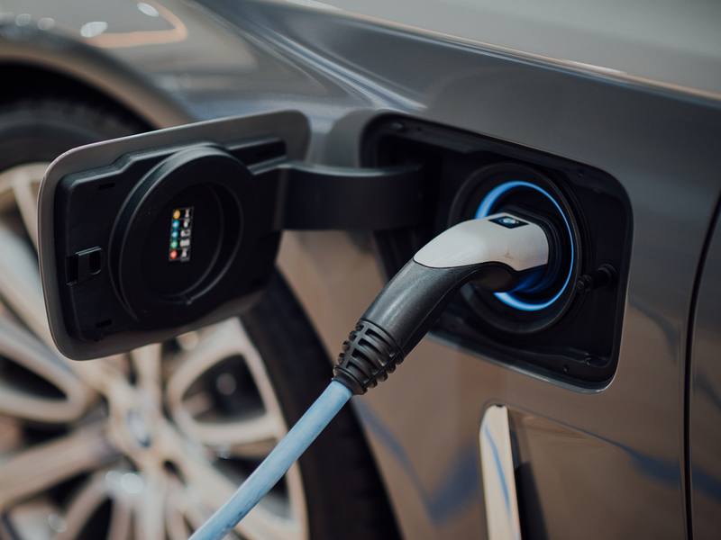 Electric cars are also subject to the new Euro 7 standard due to their added weight and the resulting increase in dust emissions from tire, road and brake wear.