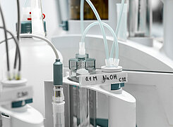 Direct liquid vs. vacuum over liquid transfer