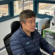KNF Korea offers many benefits to its employees. Some of them are flexible working hours and flat hierarchies with fast decision-making processes.
